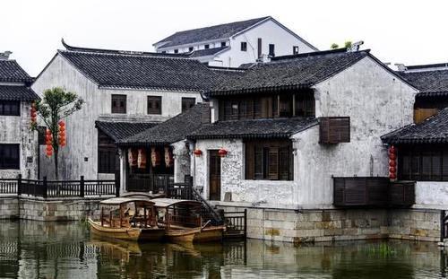 在黑洞外系一根不断的绳子，能把掉入黑洞的人拉出来吗？游戏画面